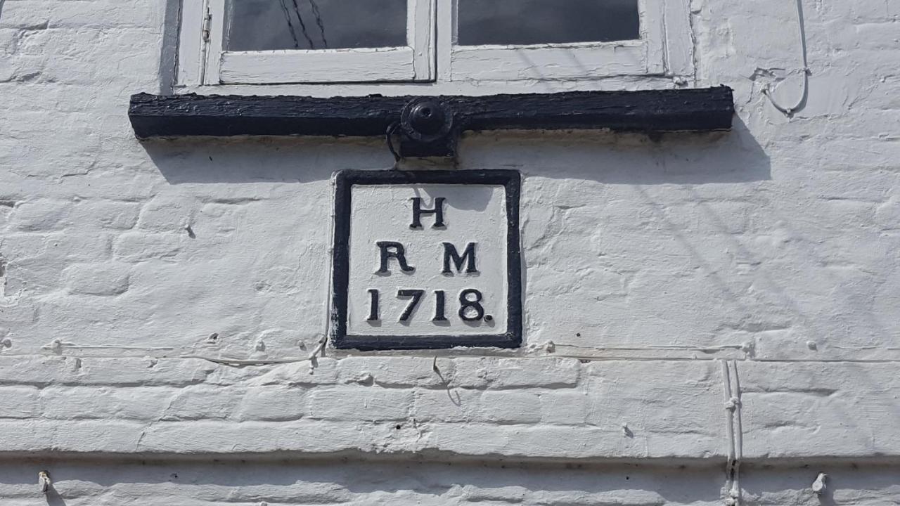 The Swan Inn Hilborough Kültér fotó